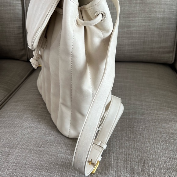 Fawn Design Quilted Cinch Backpack- off white - Picture 5 of 10